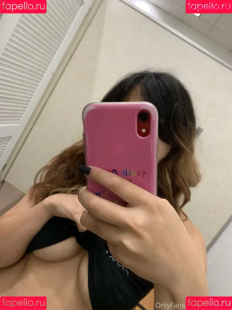 liskissesf Onlyfans Photo Gallery 
