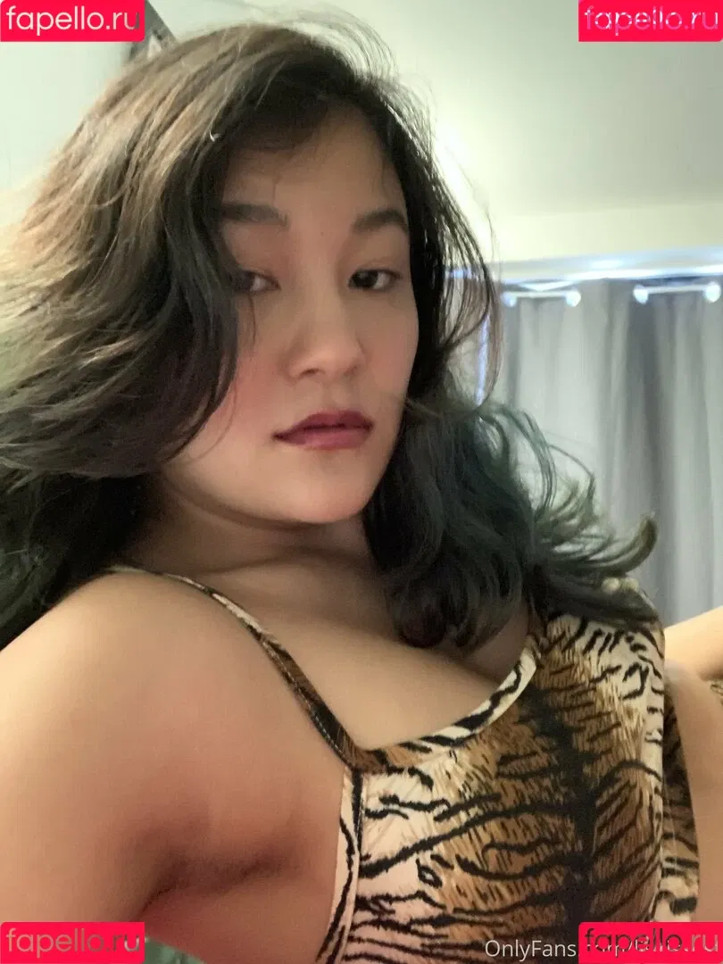 liskissesf Onlyfans Photo Gallery 