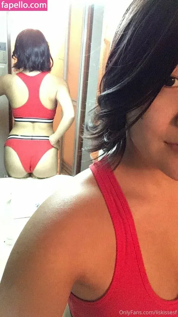 liskissesf Onlyfans Photo Gallery 