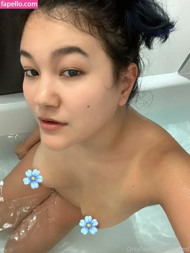 liskissesf Onlyfans Photo Gallery 