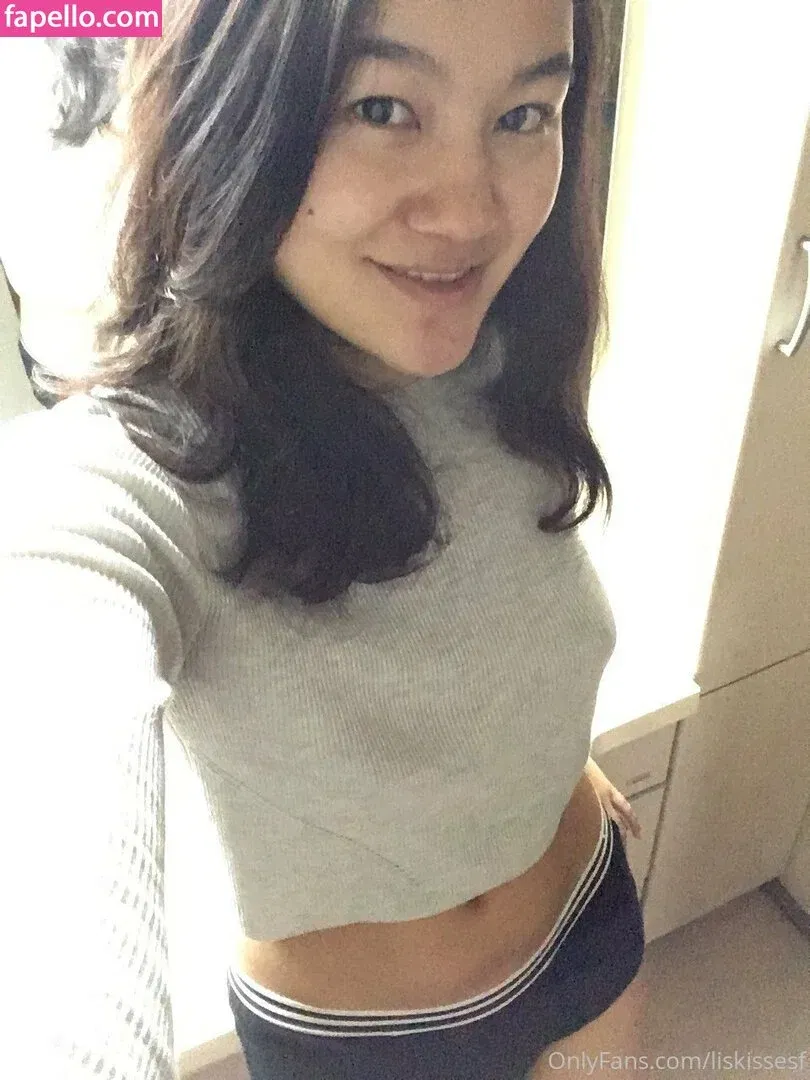 liskissesf Onlyfans Photo Gallery 