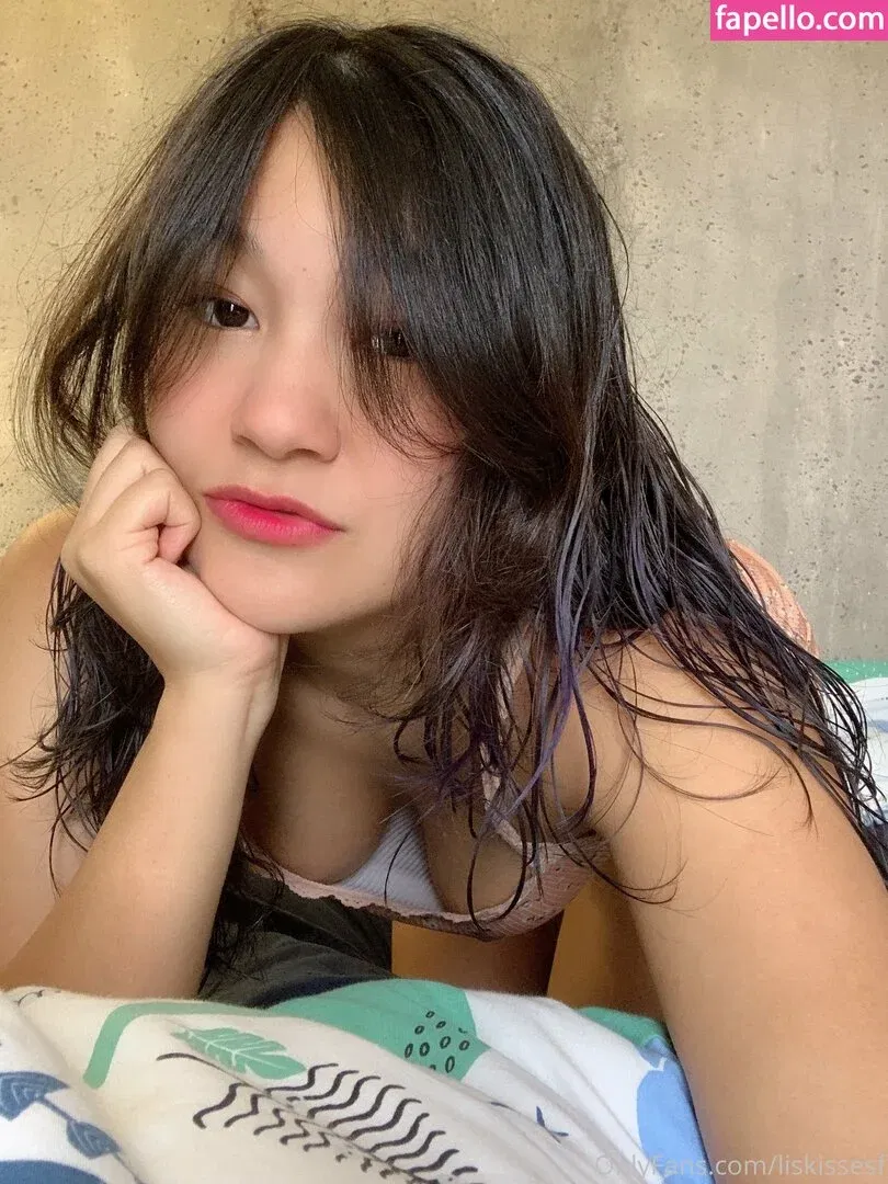 liskissesf Onlyfans Photo Gallery 