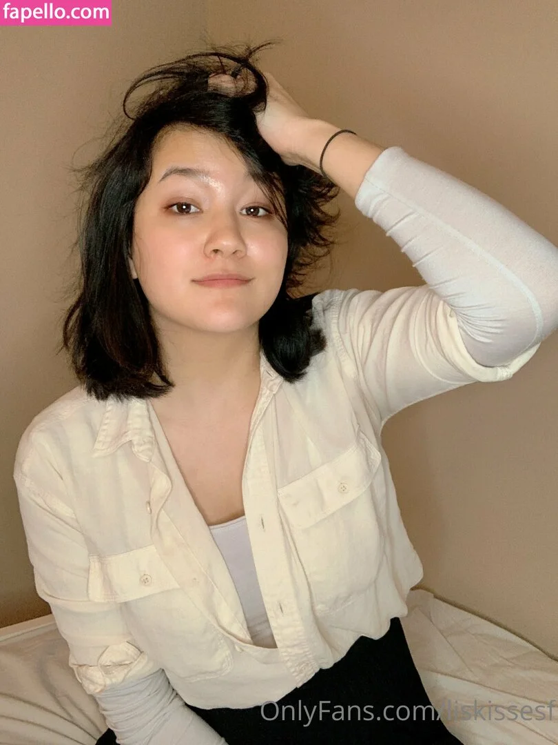 liskissesf Onlyfans Photo Gallery 