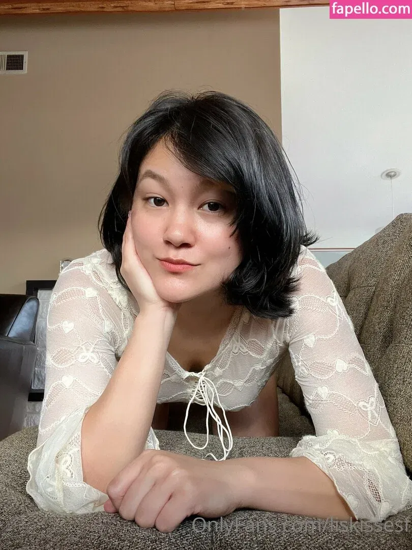 liskissesf Onlyfans Photo Gallery 