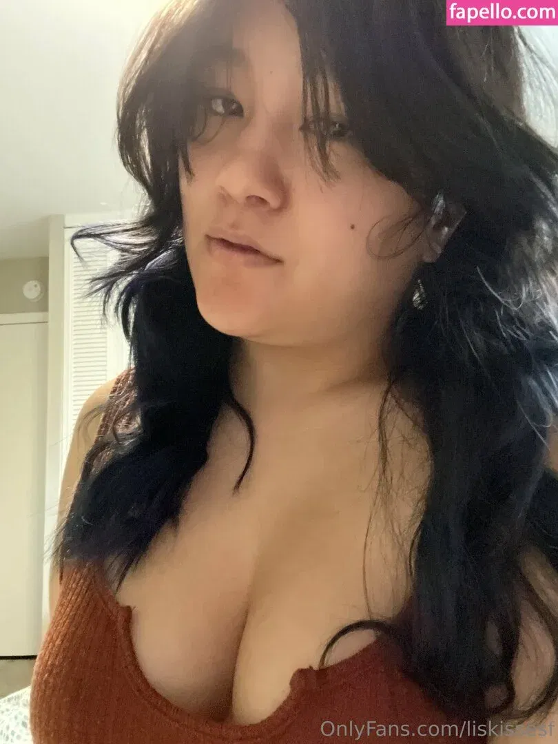 liskissesf Onlyfans Photo Gallery 