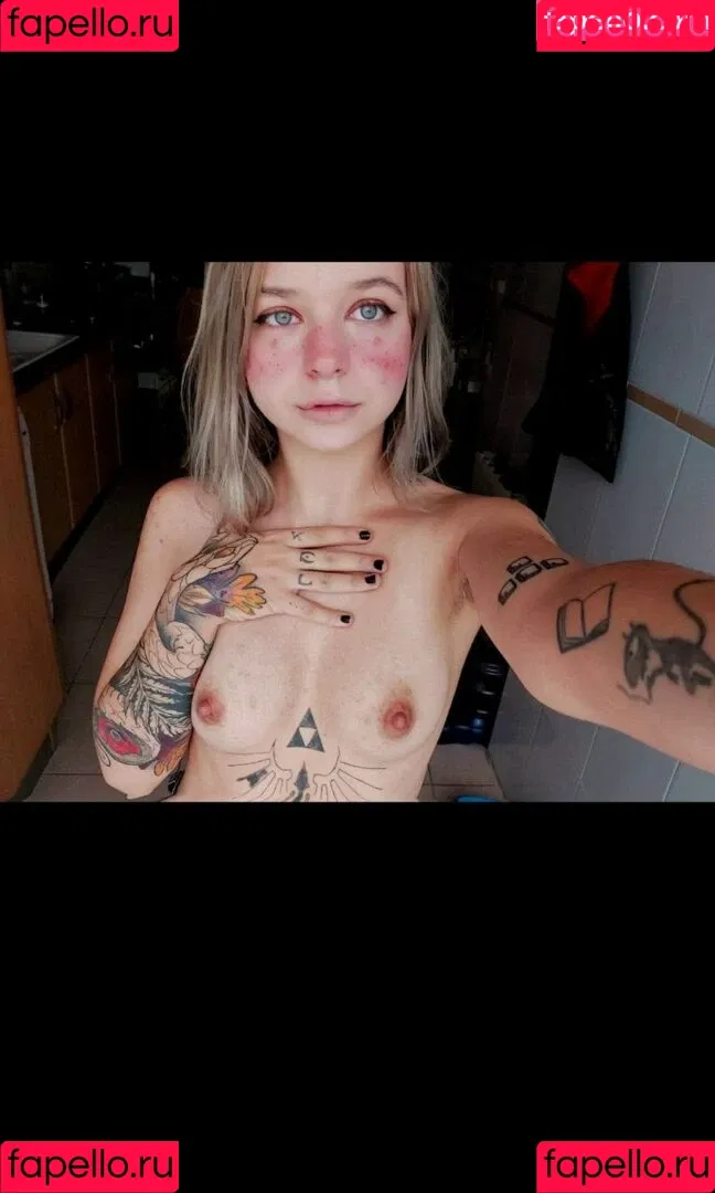 xhuronax Onlyfans Photo Gallery 