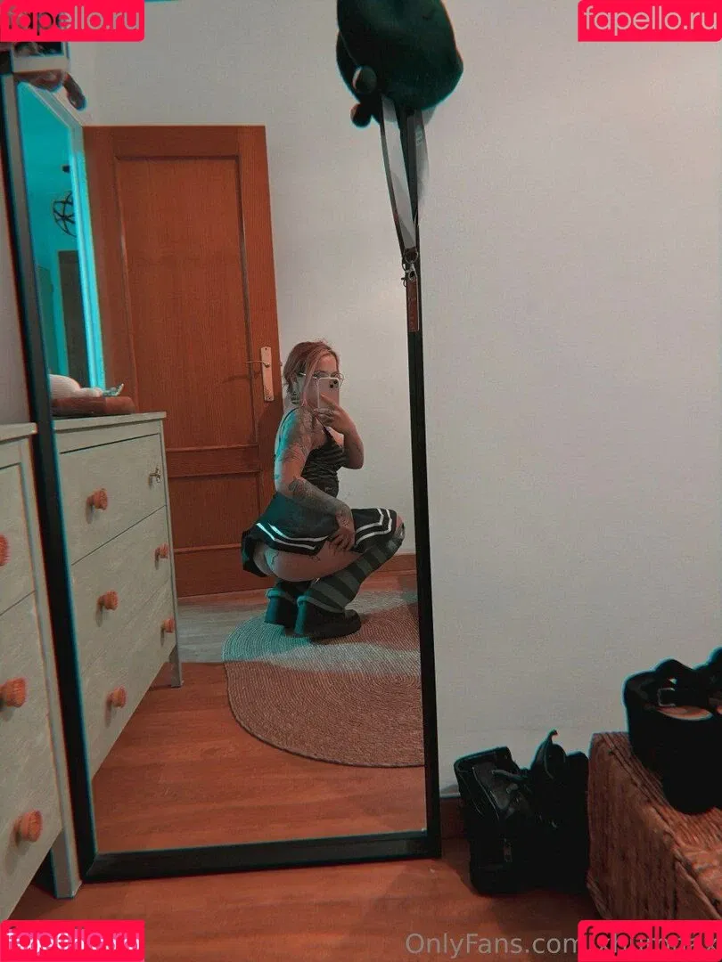 xhuronax Onlyfans Photo Gallery 