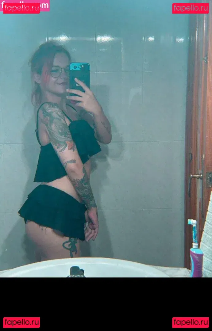 xhuronax Onlyfans Photo Gallery 