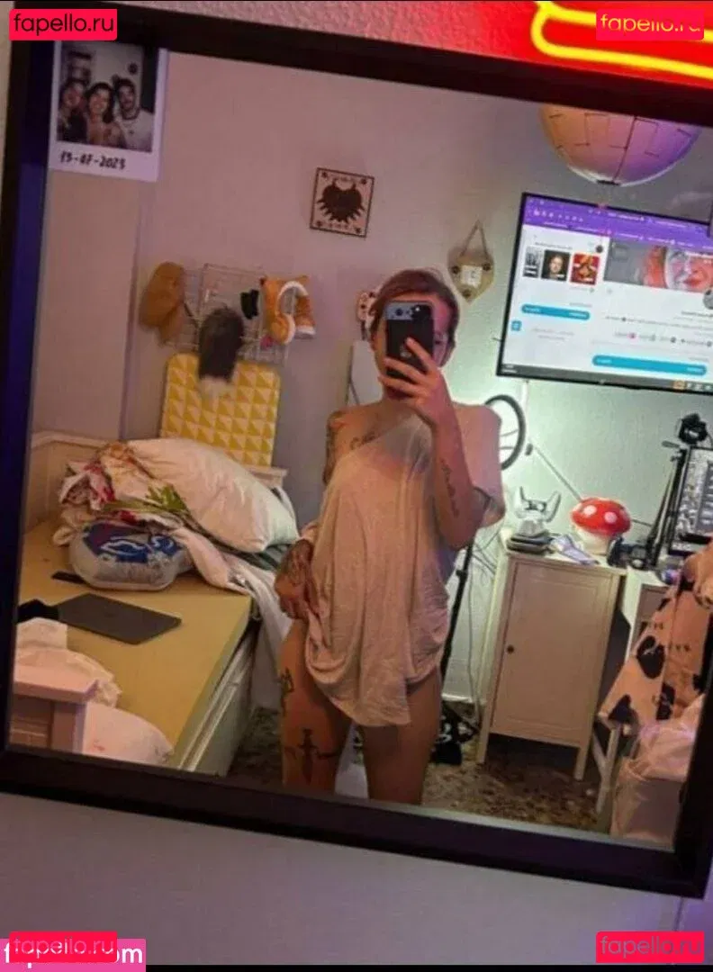 xhuronax Onlyfans Photo Gallery 