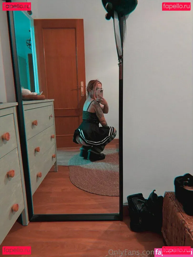 xhuronax Onlyfans Photo Gallery 