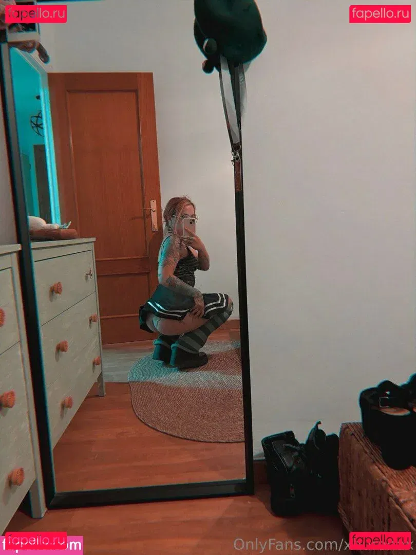 xhuronax Onlyfans Photo Gallery 