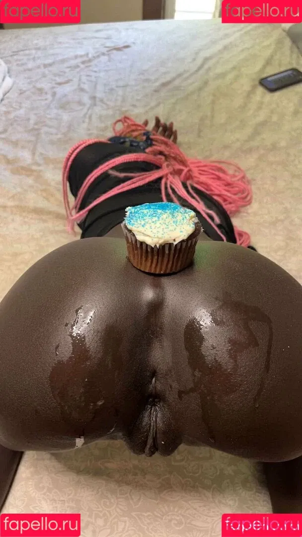 monamonhoe Onlyfans Photo Gallery 