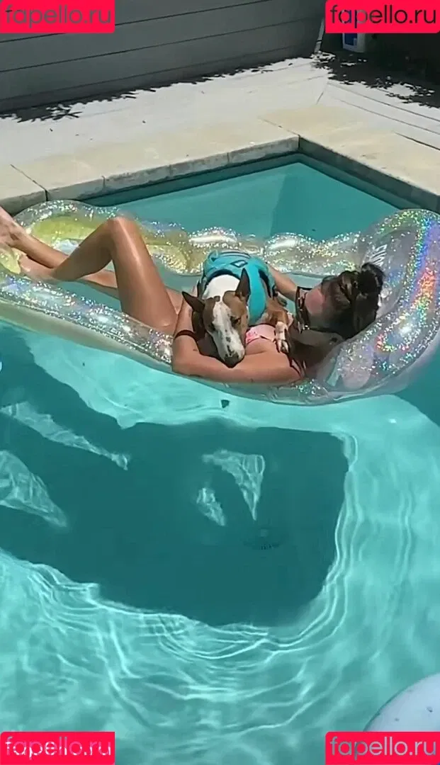 LaurDIY Onlyfans Photo Gallery 