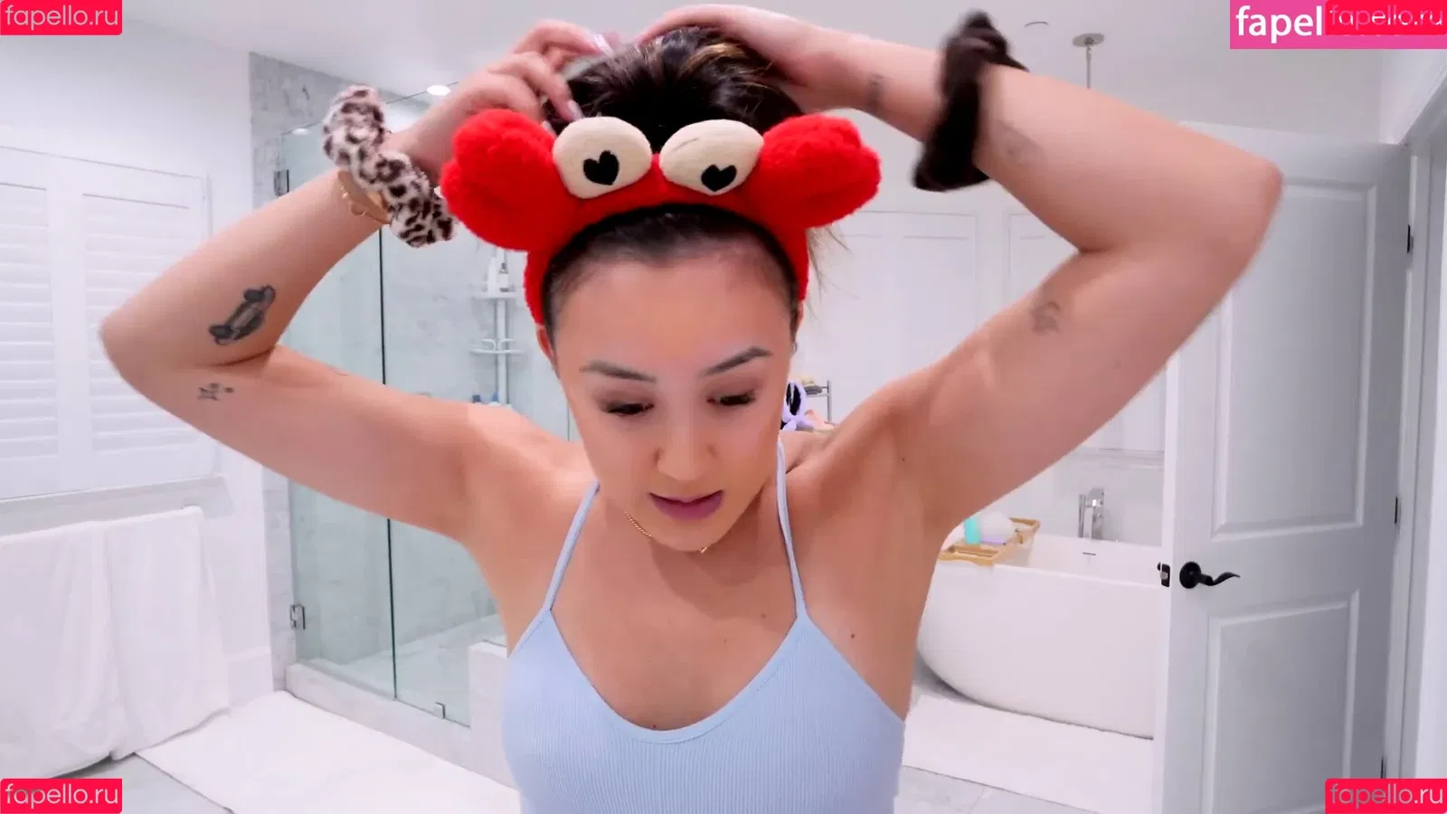 LaurDIY Onlyfans Photo Gallery 