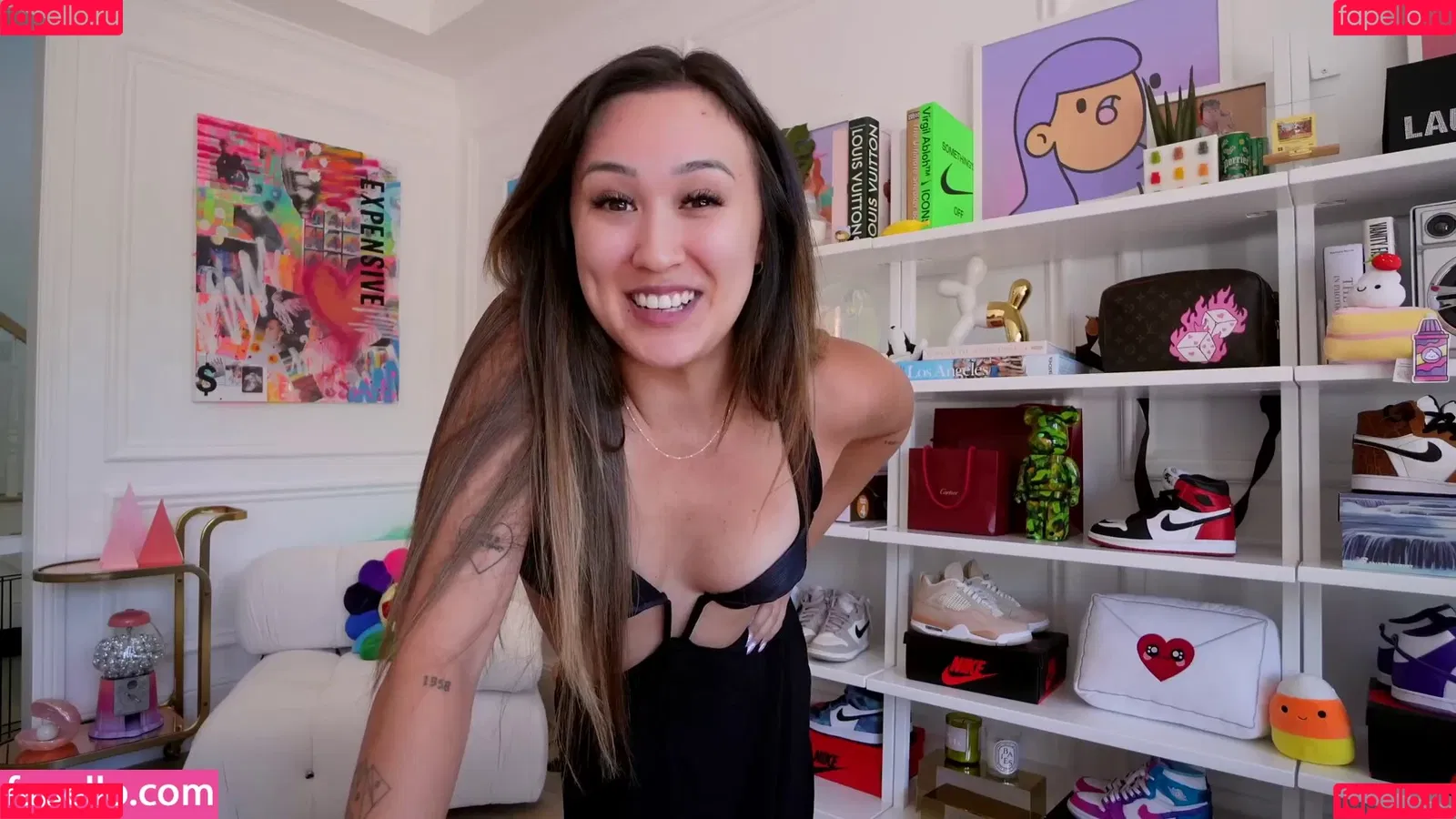LaurDIY Onlyfans Photo Gallery 