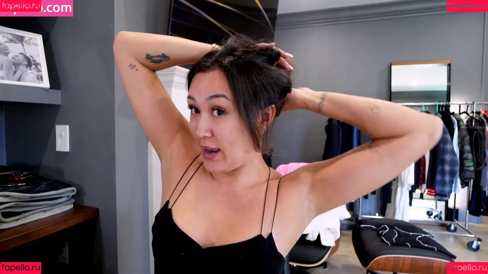 LaurDIY Onlyfans Photo Gallery 