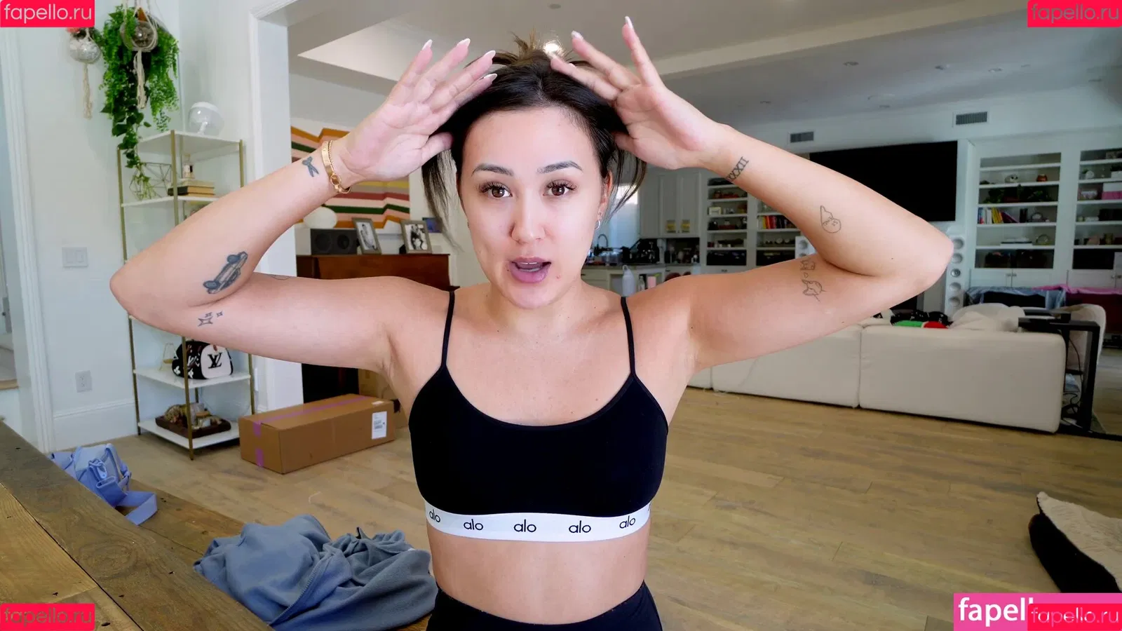LaurDIY Onlyfans Photo Gallery 