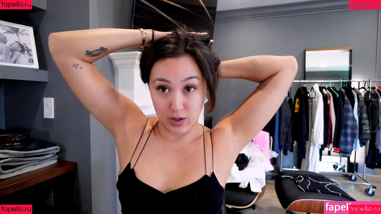 LaurDIY Onlyfans Photo Gallery 