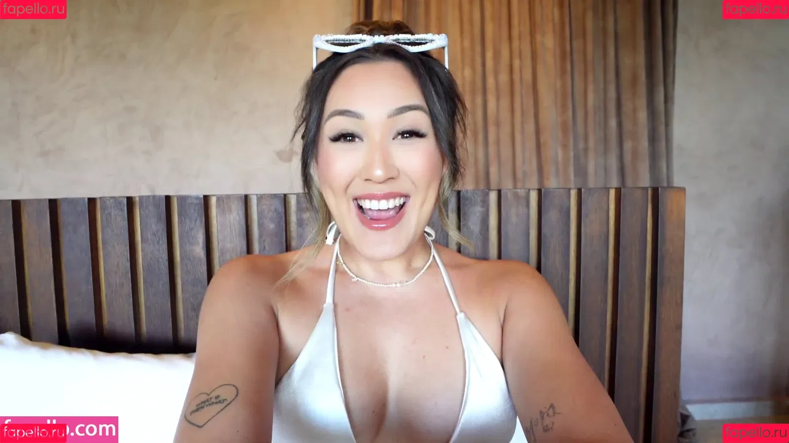 LaurDIY Onlyfans Photo Gallery 