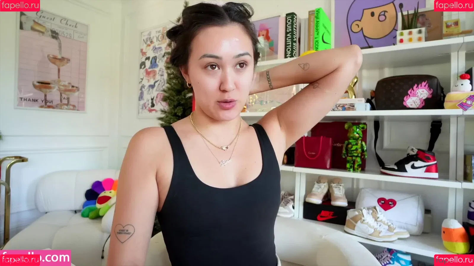 LaurDIY Onlyfans Photo Gallery 