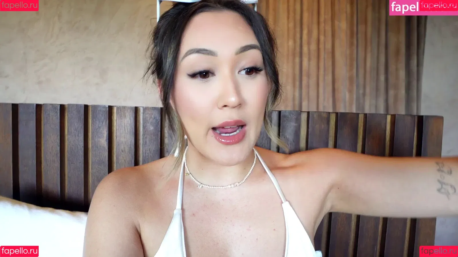 LaurDIY Onlyfans Photo Gallery 