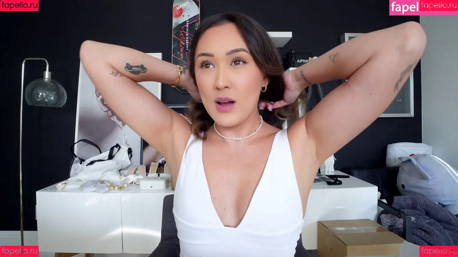 LaurDIY Onlyfans Photo Gallery 