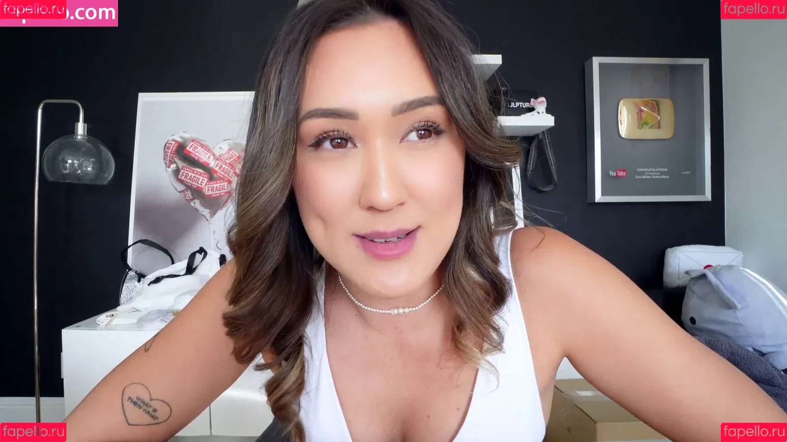 LaurDIY Onlyfans Photo Gallery 