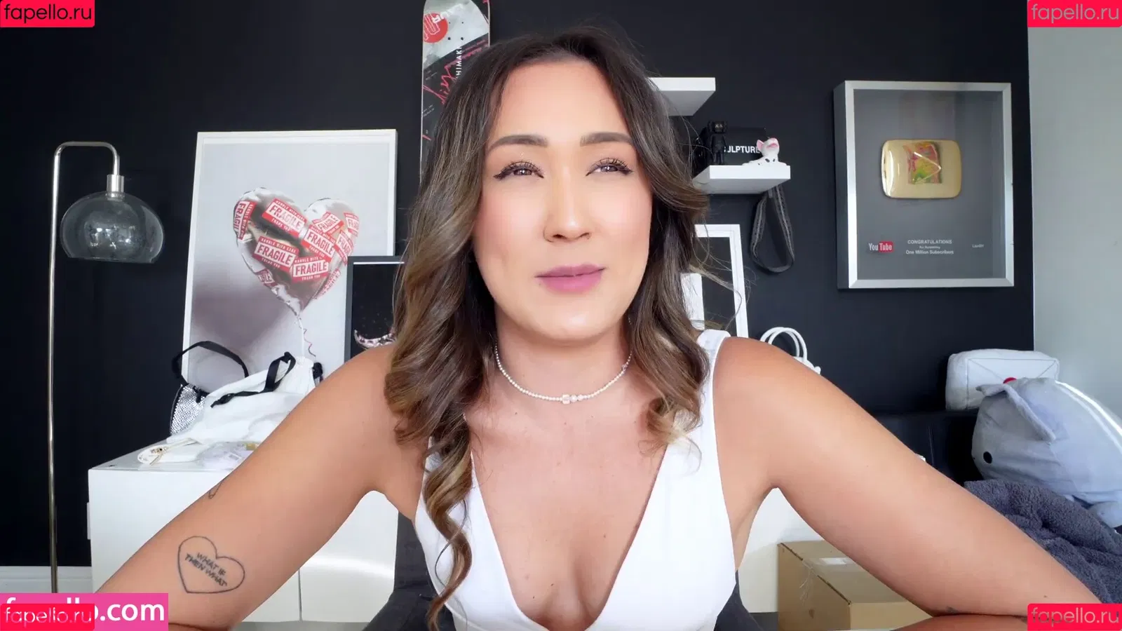 LaurDIY Onlyfans Photo Gallery 