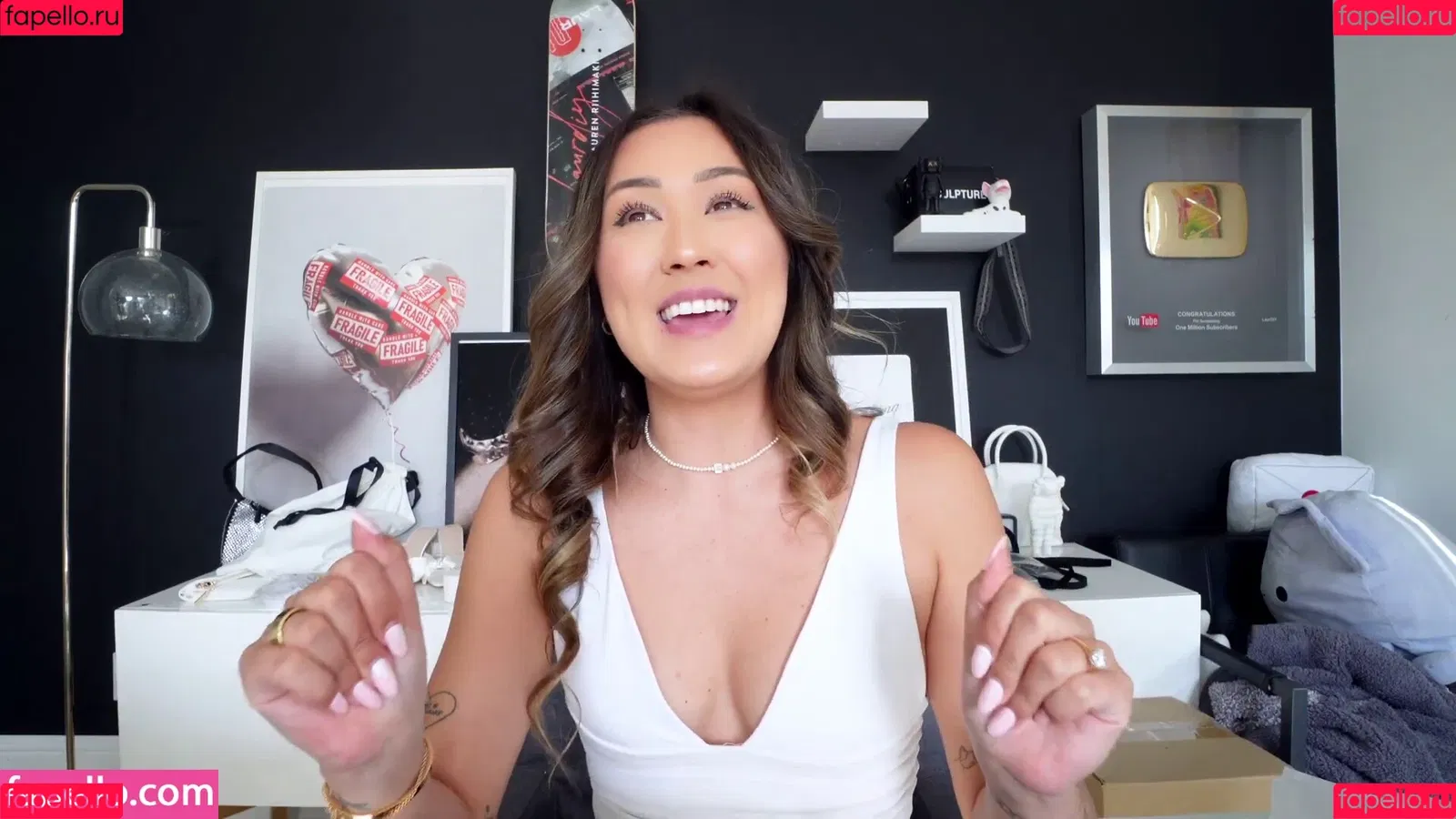 LaurDIY Onlyfans Photo Gallery 