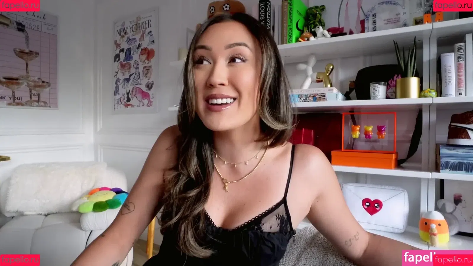 LaurDIY Onlyfans Photo Gallery 