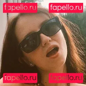 LaurDIY Onlyfans Photo Gallery 