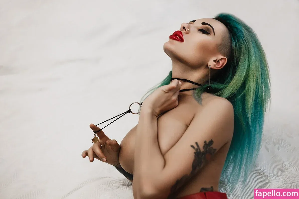 Alja_biokukly Onlyfans Photo Gallery 