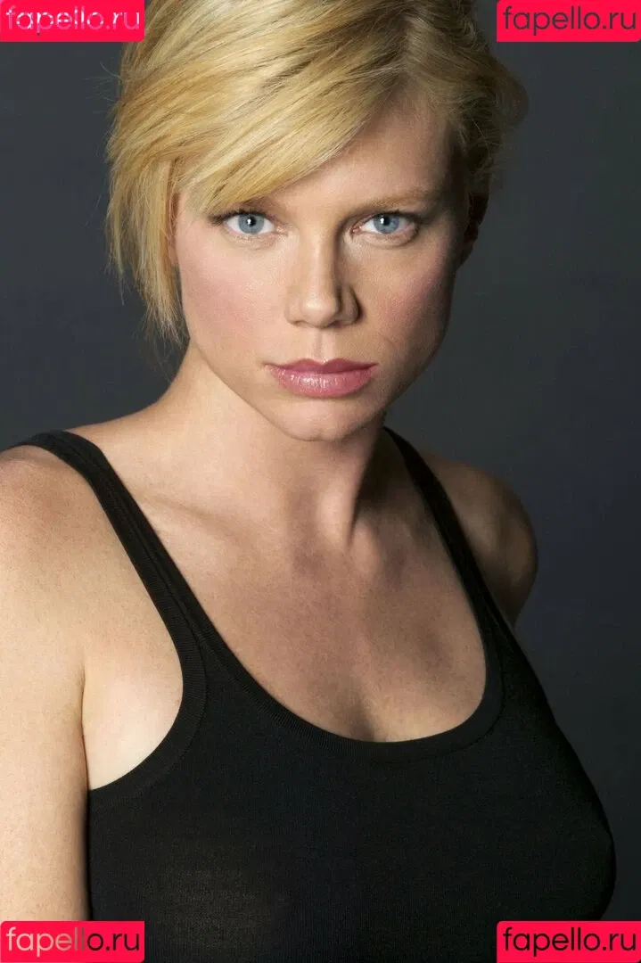 Peta Wilson Onlyfans Photo Gallery 