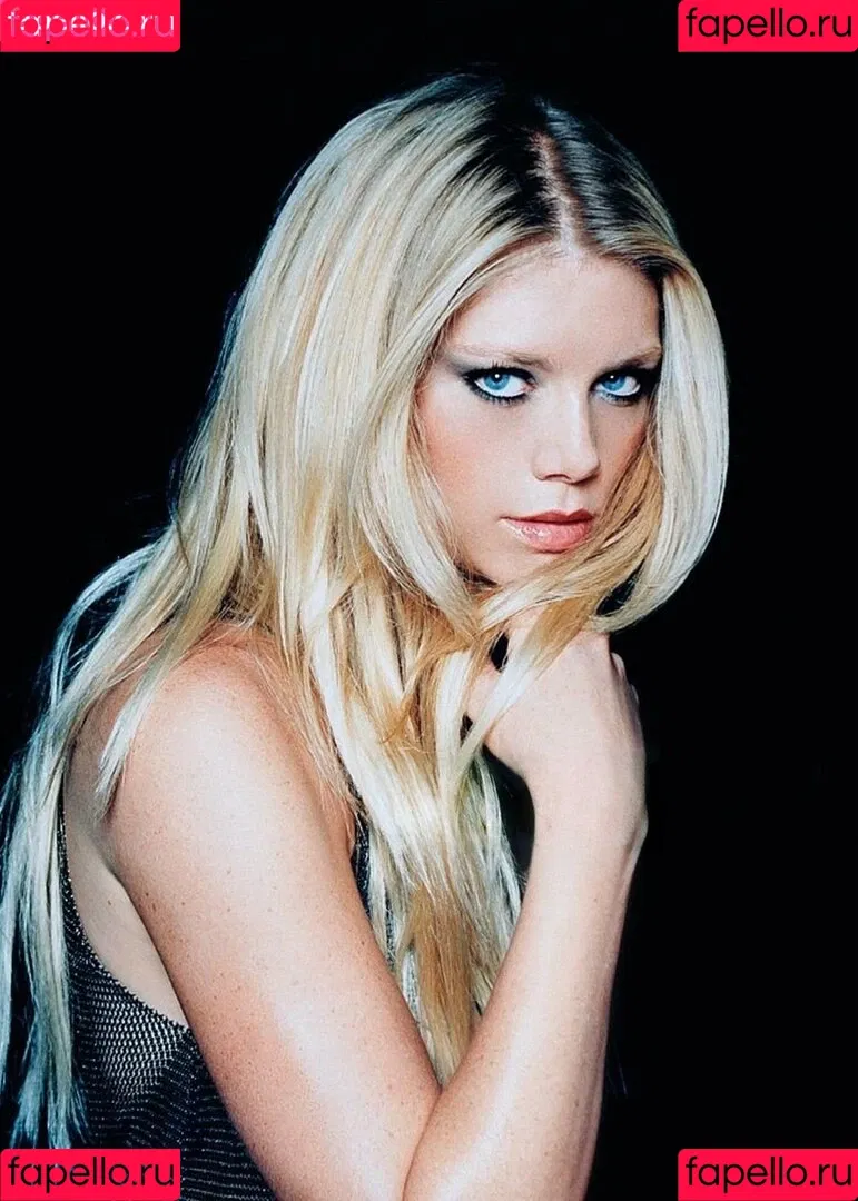 Peta Wilson Onlyfans Photo Gallery 