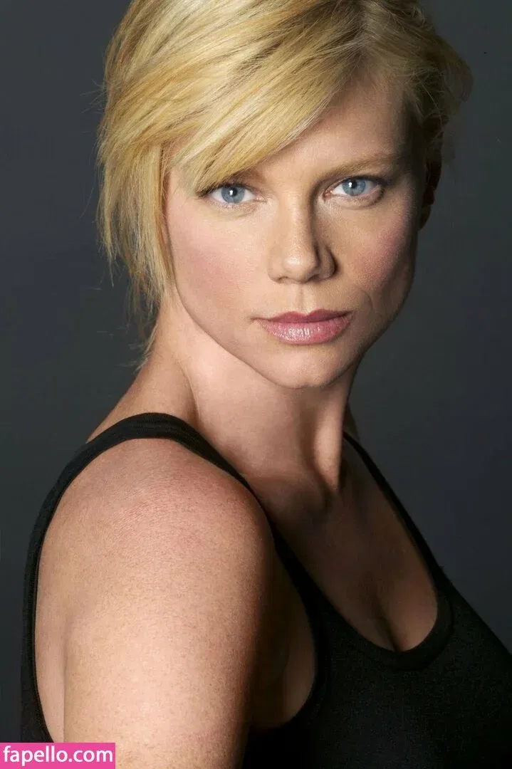 Peta Wilson Onlyfans Photo Gallery 