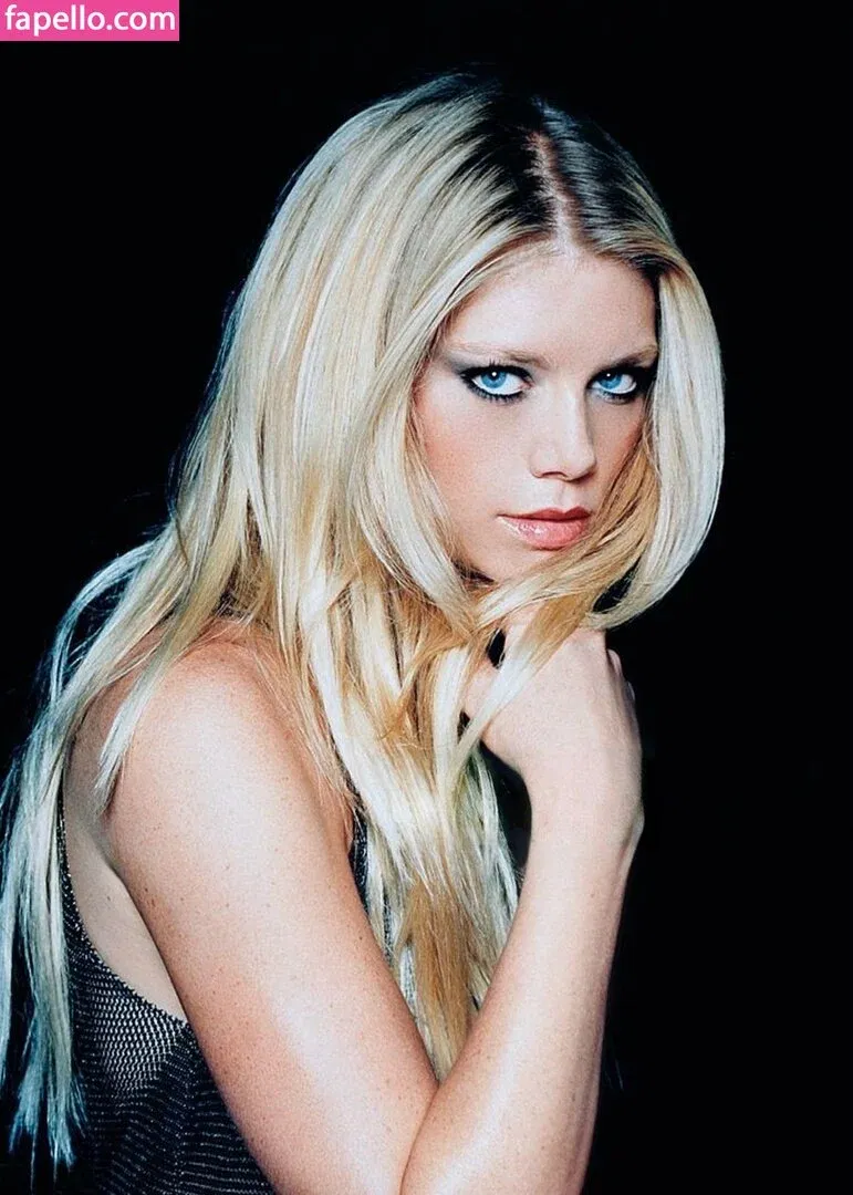 Peta Wilson Onlyfans Photo Gallery 