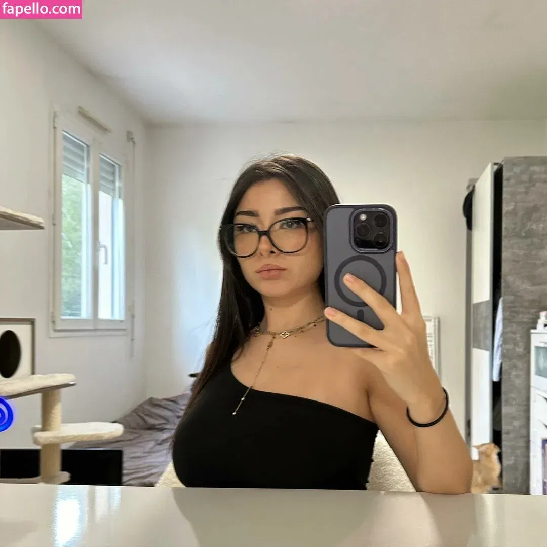 Helydia Onlyfans Photo Gallery 