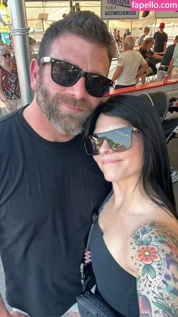 xxxhotwife Onlyfans Photo Gallery 