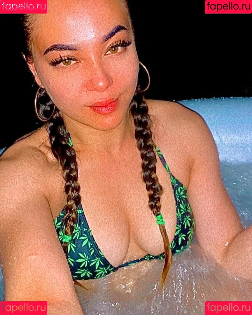 its.shania1111 Onlyfans Photo Gallery 