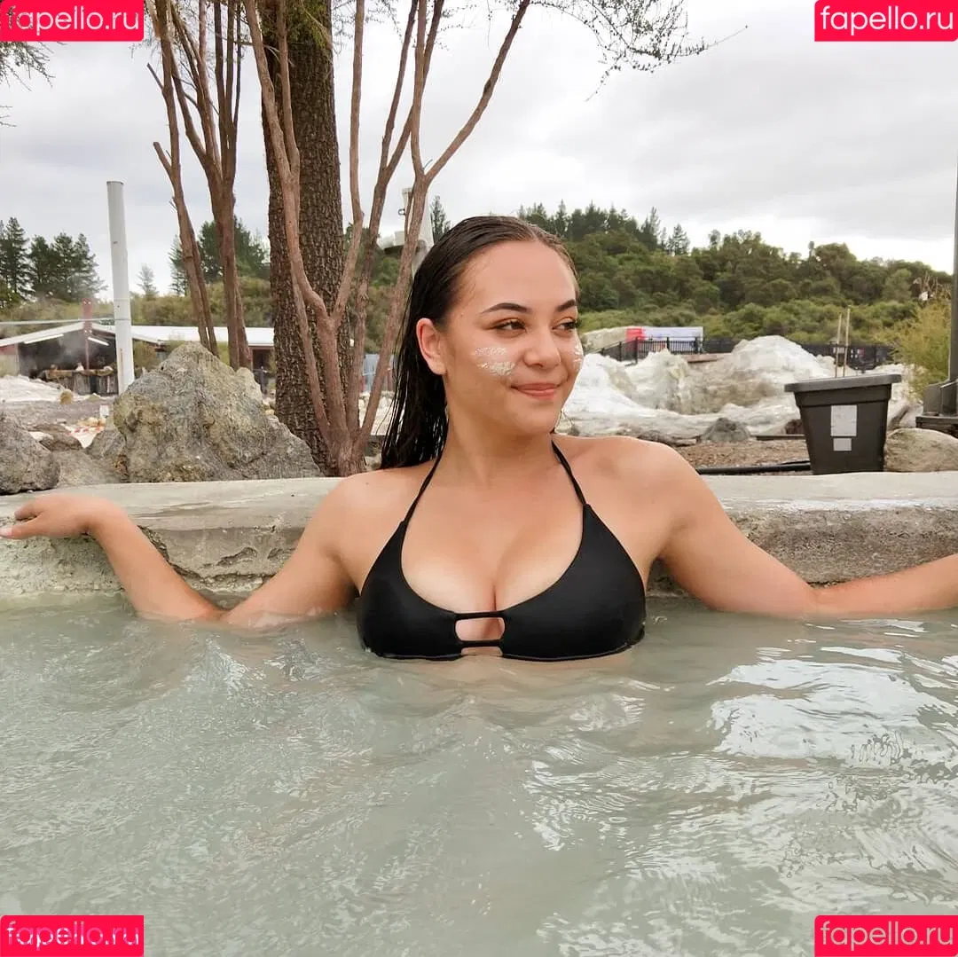 its.shania1111 Onlyfans Photo Gallery 