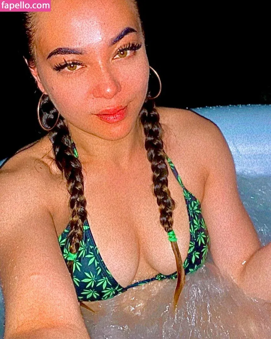 its.shania1111 Onlyfans Photo Gallery 