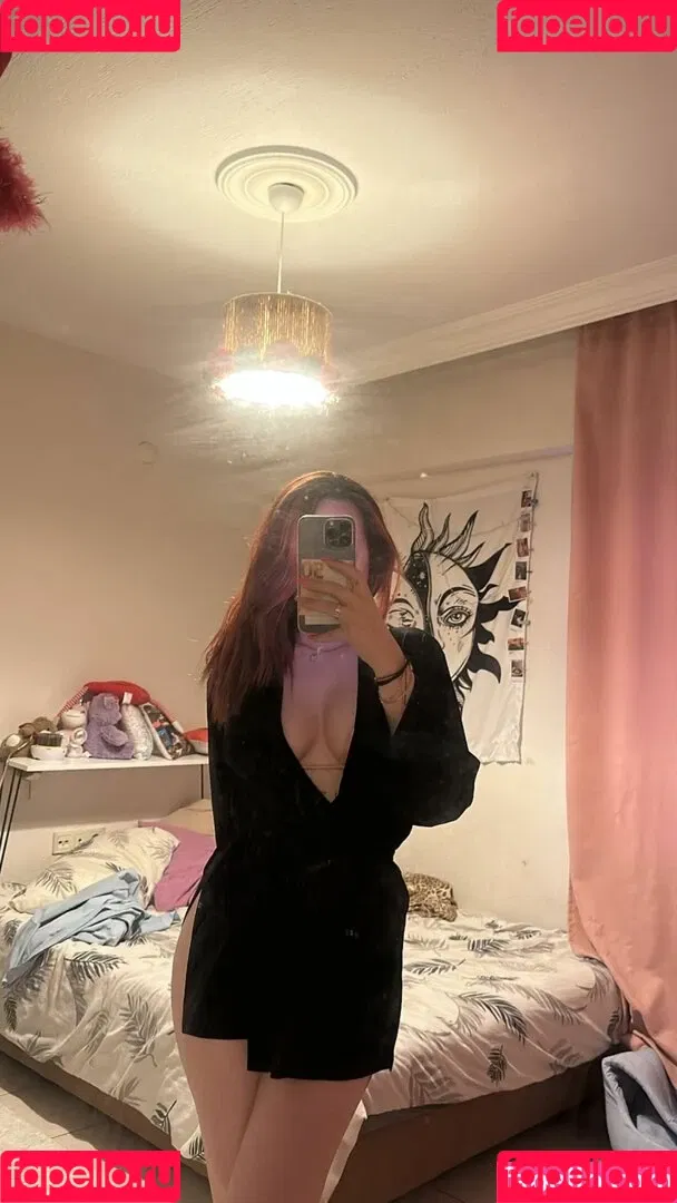 Öz Başak Onlyfans Photo Gallery 