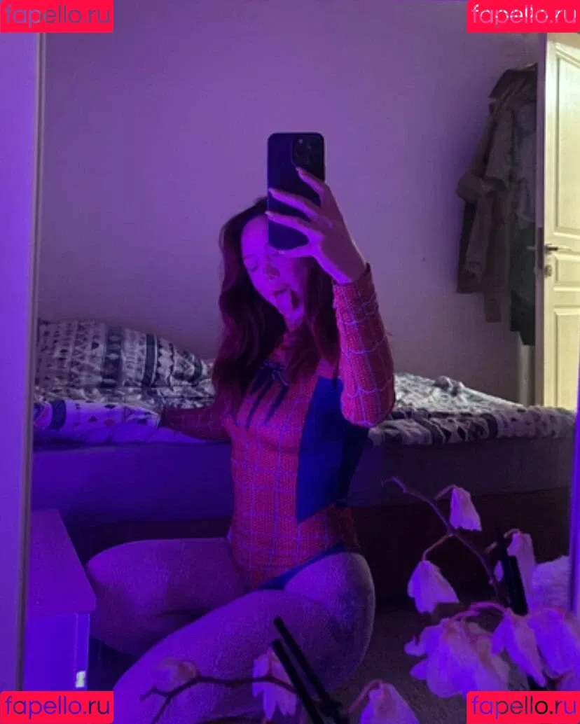 Öz Başak Onlyfans Photo Gallery 