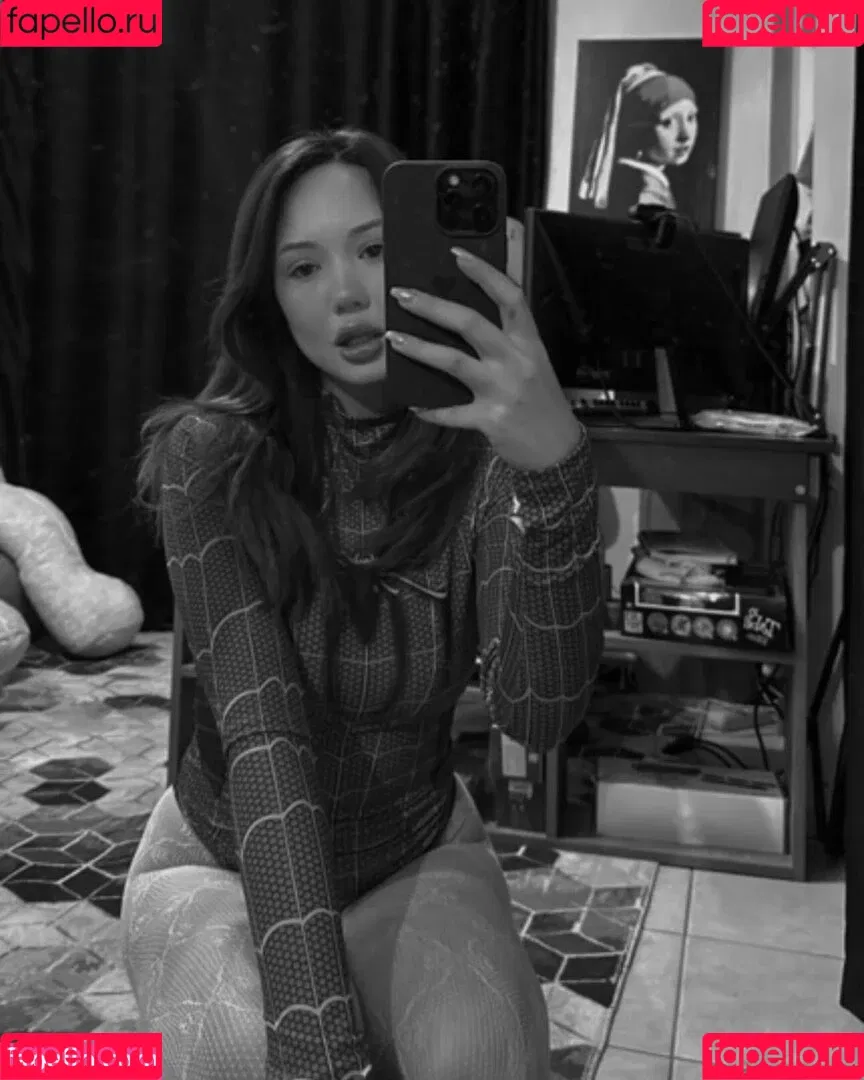 Öz Başak Onlyfans Photo Gallery 