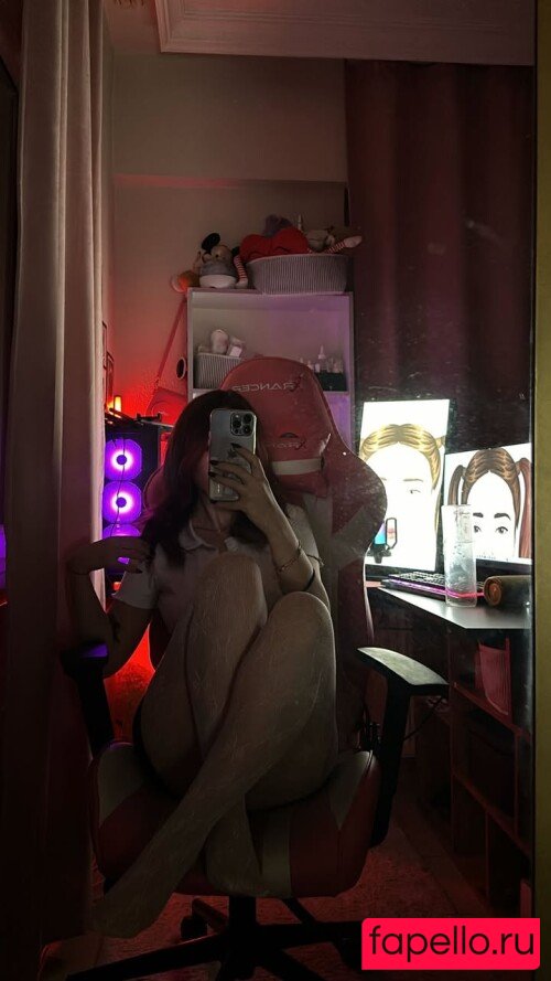 Öz Ba?ak Nude Onlyfans Photo 41