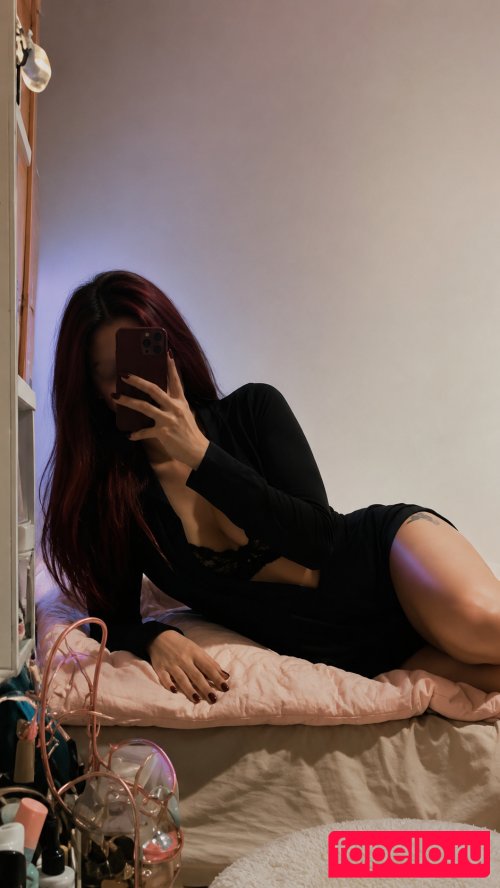 Öz Ba?ak Nude Onlyfans Photo 9