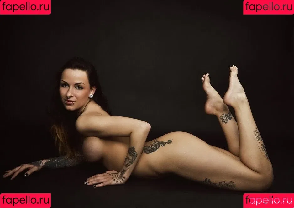 Sina Minou Onlyfans Photo Gallery 