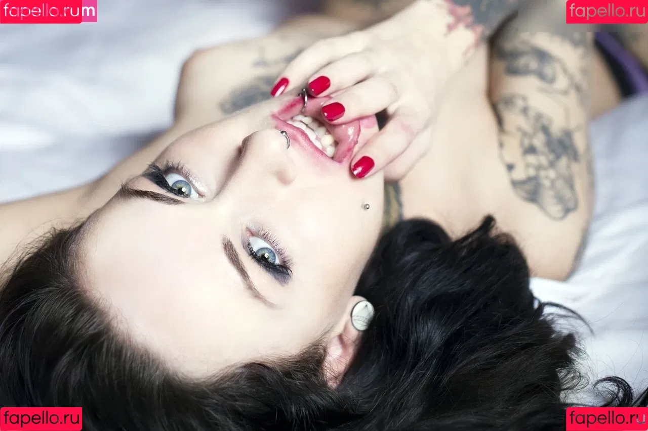 Sina Minou Onlyfans Photo Gallery 