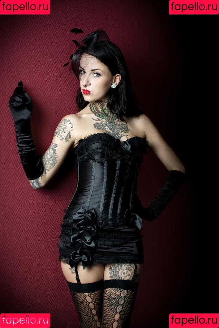 Sina Minou Onlyfans Photo Gallery 
