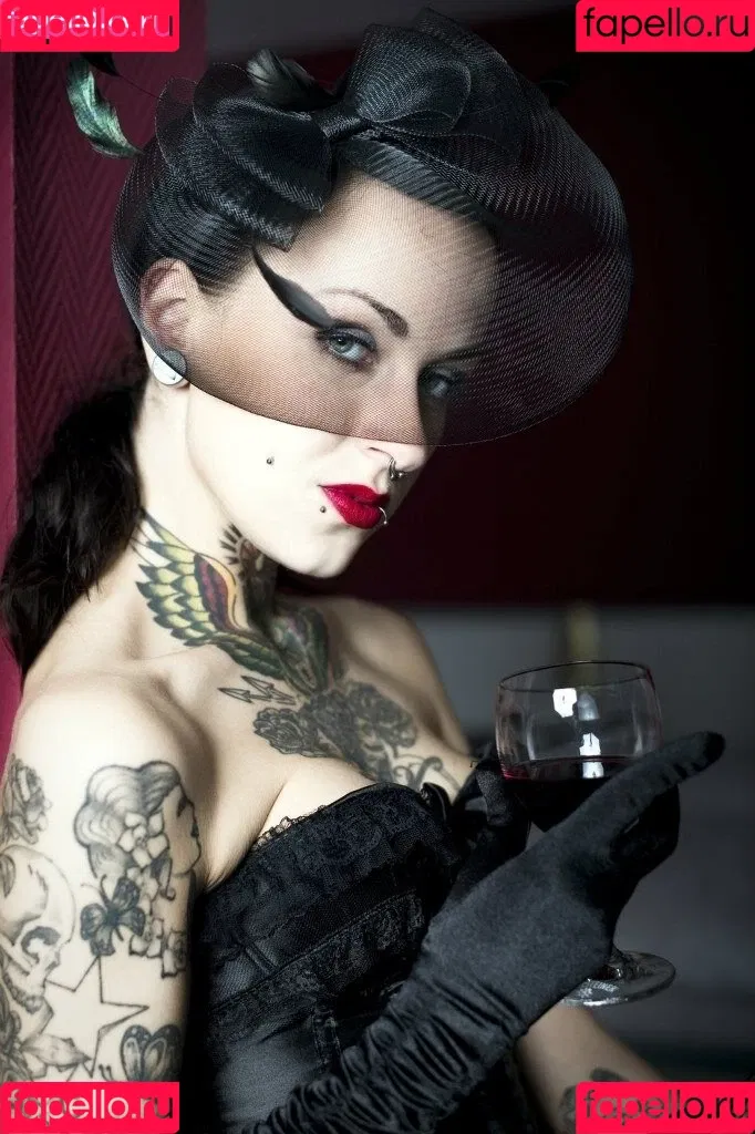 Sina Minou Onlyfans Photo Gallery 